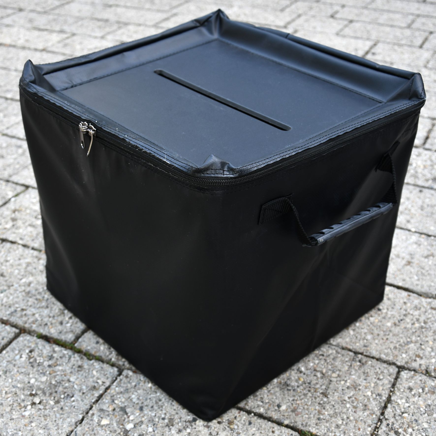 Faltbare Wahlurne 35cm hoch, aus beschichtetem Kunststoffgewebe mit Innenverstärkung, schwarz