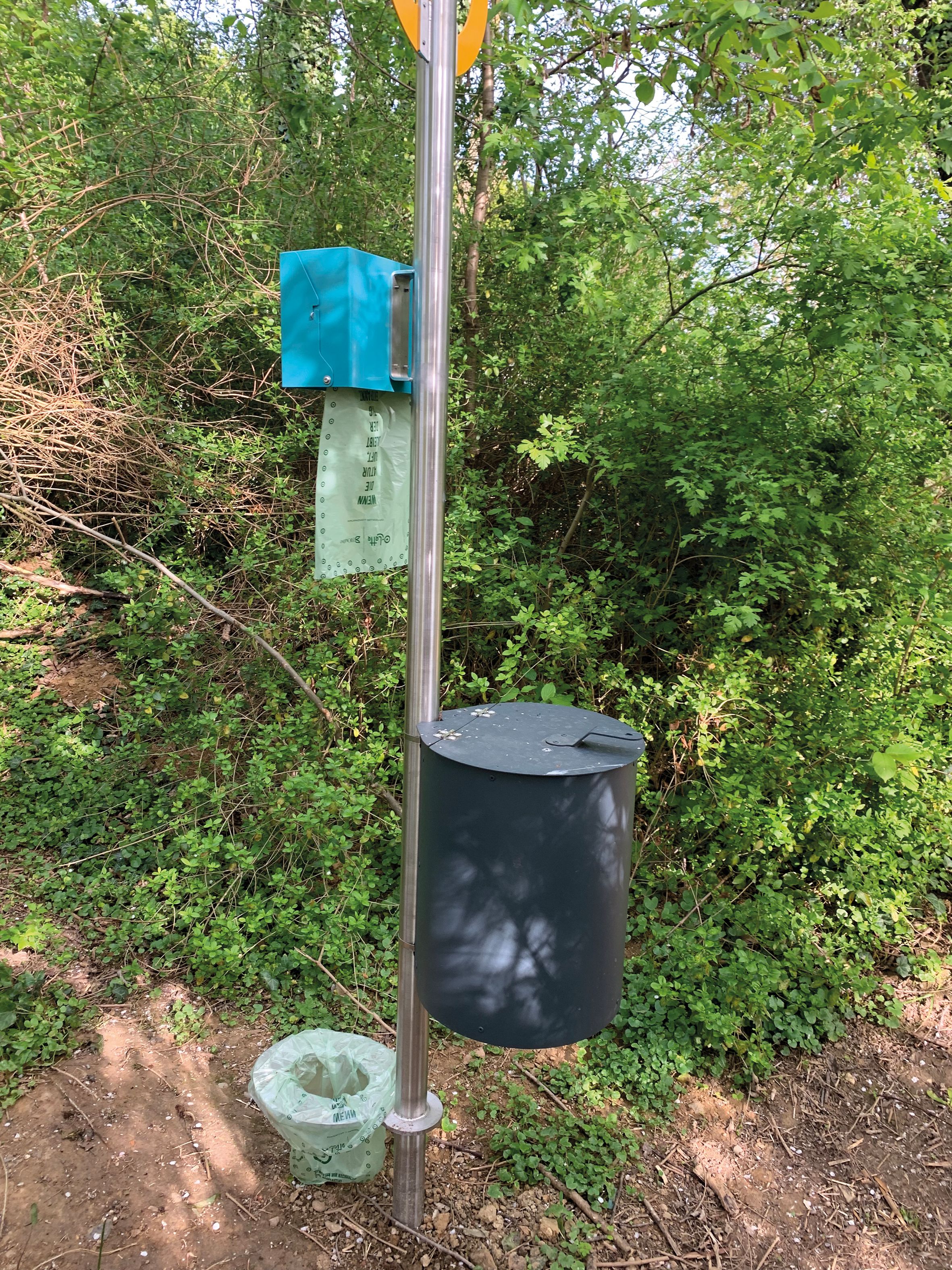 Oilette - die Kindertoilette für den Spielplatz (inkl. Standardmülleimer)